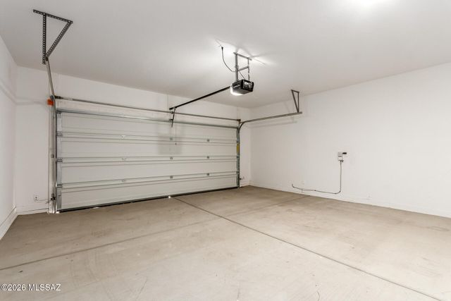 12727 E Joffroy Drive, Vail, AZ 85641