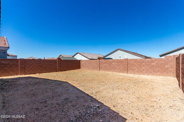 12727 E Joffroy Drive, Vail, AZ 85641