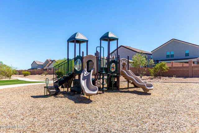 12727 E Joffroy Drive, Vail, AZ 85641