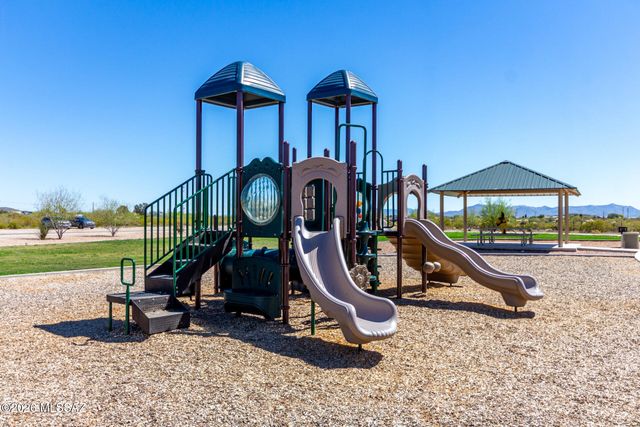 12727 E Joffroy Drive, Vail, AZ 85641