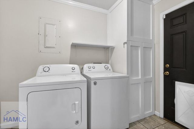 241 Deerwood Drive, Hinesville, GA 31313