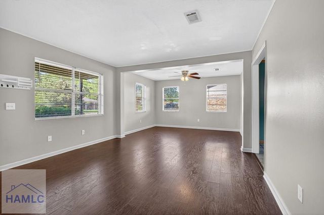 241 Deerwood Drive, Hinesville, GA 31313