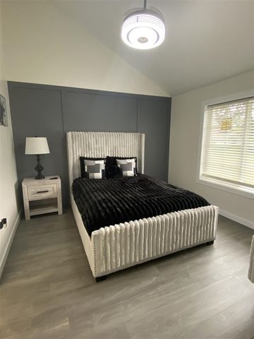 253 Greenwood Avenue, Battle Creek, MI 49037