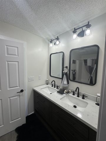 253 Greenwood Avenue, Battle Creek, MI 49037