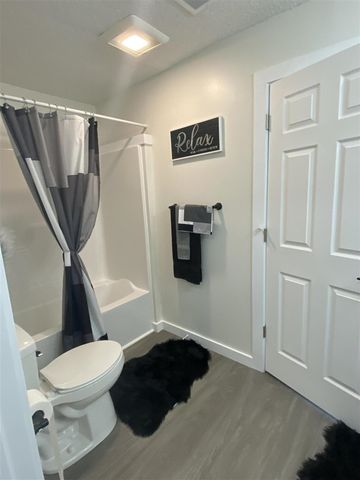 253 Greenwood Avenue, Battle Creek, MI 49037