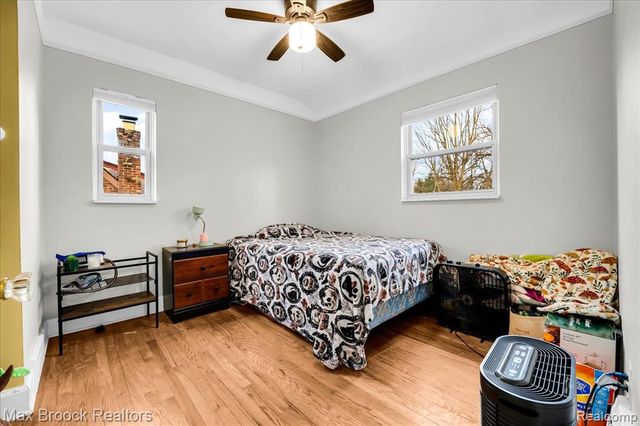 2208 Avondale Street, Sylvan Lake, MI 48320