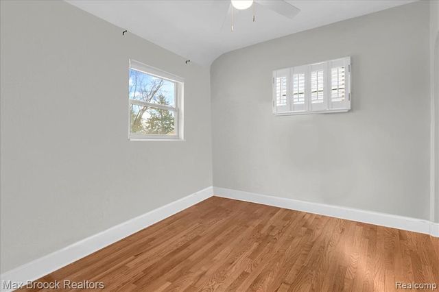 2208 Avondale Street, Sylvan Lake, MI 48320