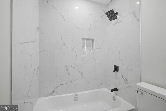 6528 N 16TH ST N, Philadelphia, PA 19126