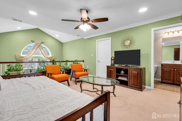 10 Nappa Court, Monroe, NJ 08831