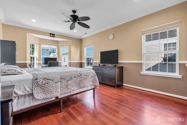 10 Nappa Court, Monroe, NJ 08831