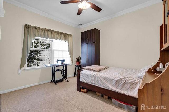10 Nappa Court, Monroe, NJ 08831