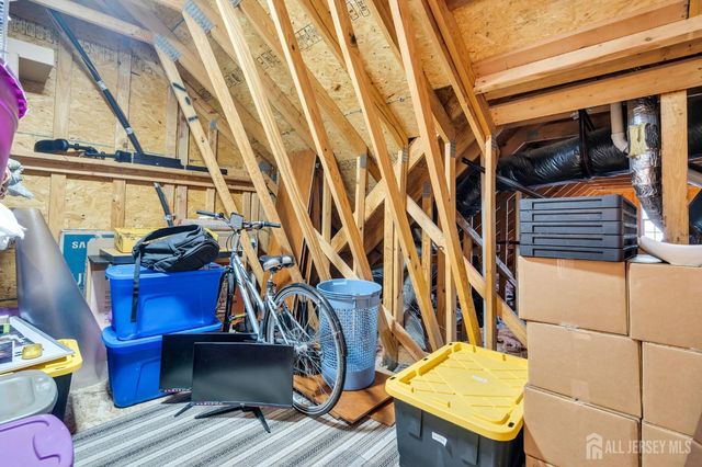 10 Nappa Court, Monroe, NJ 08831