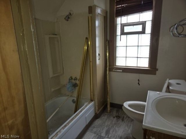 13710 Coath Avenue, Cleveland, OH 44120