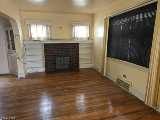 13710 Coath Avenue, Cleveland, OH 44120