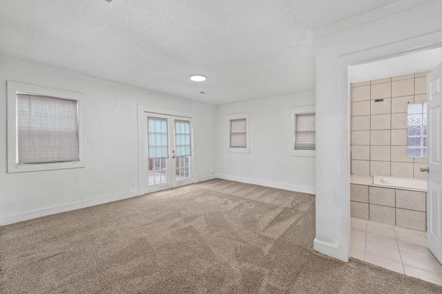 1939 S Ida St, Wichita, KS 67211