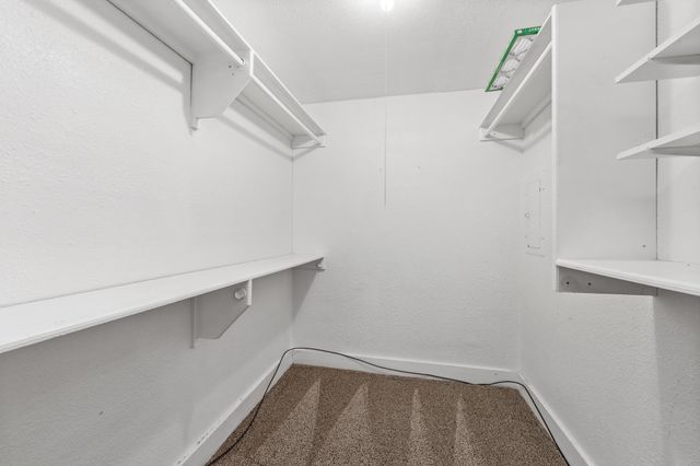 1939 S Ida St, Wichita, KS 67211