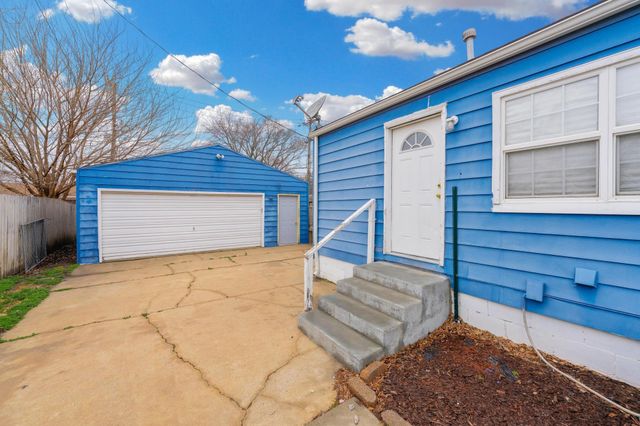 1939 S Ida St, Wichita, KS 67211