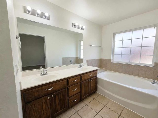 16001 Korie Drive, Edmond, OK 73013