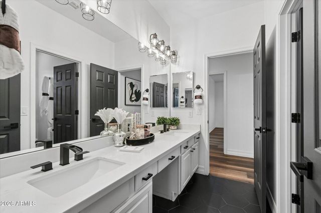 7511 E NESTLING Way, Scottsdale, AZ 85255