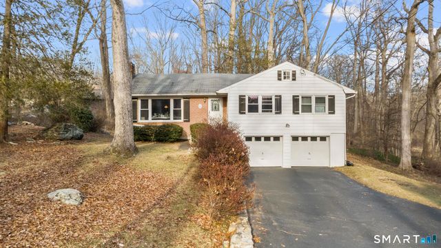 276 Grumman Avenue, Norwalk, CT 06851