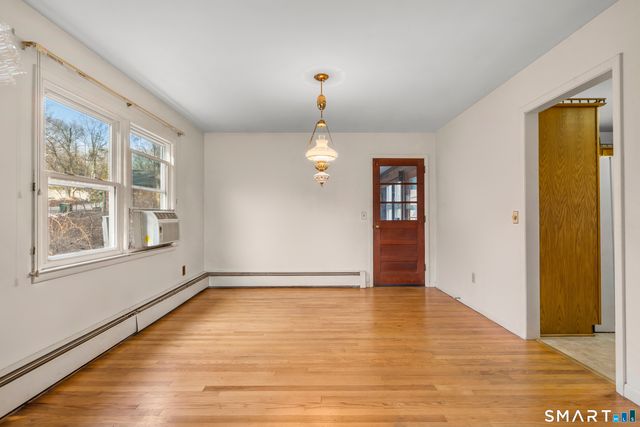 276 Grumman Avenue, Norwalk, CT 06851