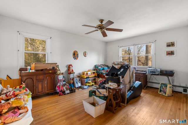 276 Grumman Avenue, Norwalk, CT 06851