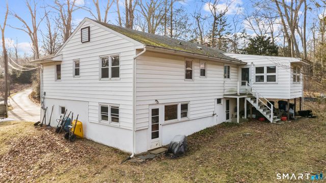 276 Grumman Avenue, Norwalk, CT 06851