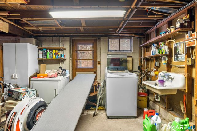 276 Grumman Avenue, Norwalk, CT 06851