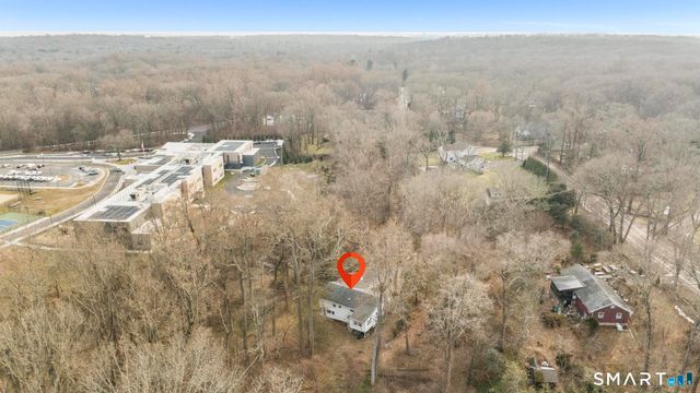 276 Grumman Avenue, Norwalk, CT 06851