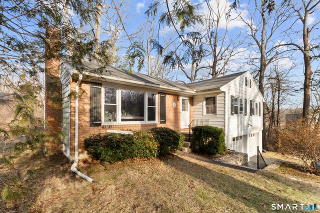 276 Grumman Avenue, Norwalk, CT 06851