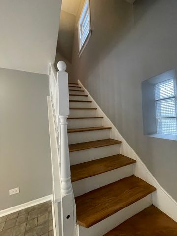 1009 61st Street, La Grange Highlands, IL 60525