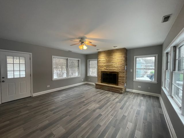 1009 61st Street, La Grange Highlands, IL 60525