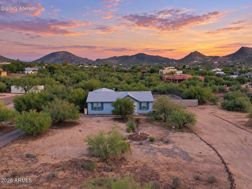 1307 E GAFFNEY Road, New River, AZ 85087 — exterior