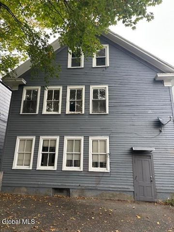 866 Madison Avenue, Albany, NY 12208