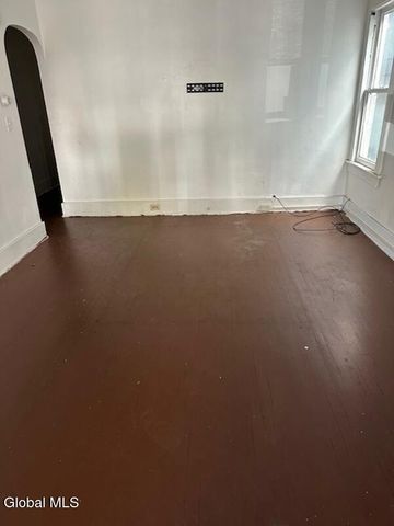 866 Madison Avenue, Albany, NY 12208