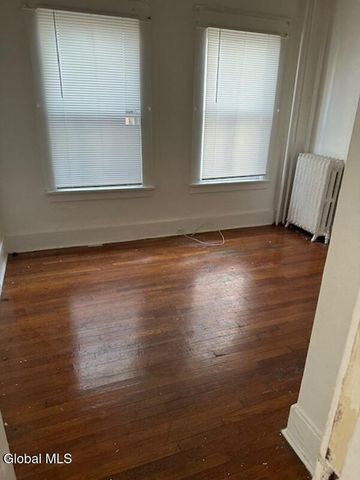 866 Madison Avenue, Albany, NY 12208