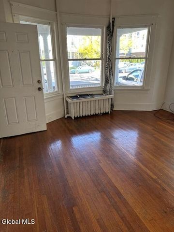 866 Madison Avenue, Albany, NY 12208