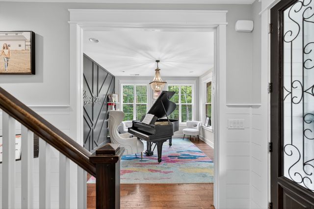 7379 Overby Rd, Fairview, TN 37062