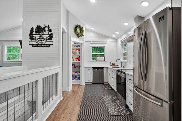 7379 Overby Rd, Fairview, TN 37062