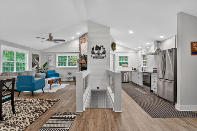 7379 Overby Rd, Fairview, TN 37062