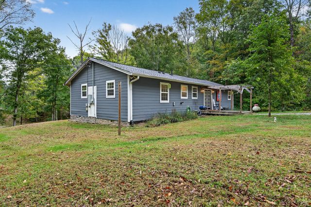 7379 Overby Rd, Fairview, TN 37062
