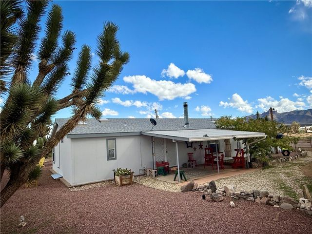 18305 N Lost Mine Drive, Dolan Springs, AZ 86441