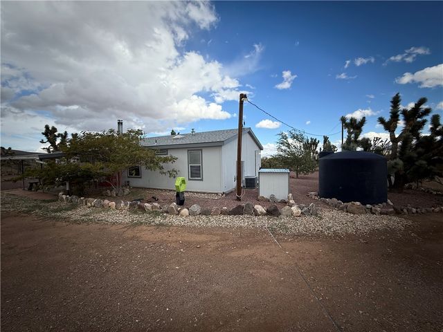 18305 N Lost Mine Drive, Dolan Springs, AZ 86441