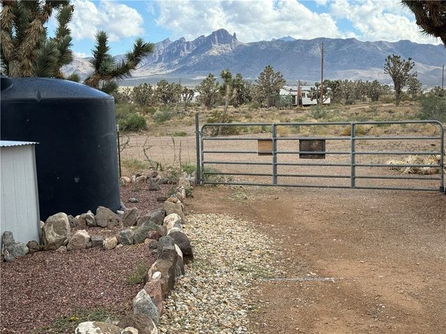 18305 N Lost Mine Drive, Dolan Springs, AZ 86441