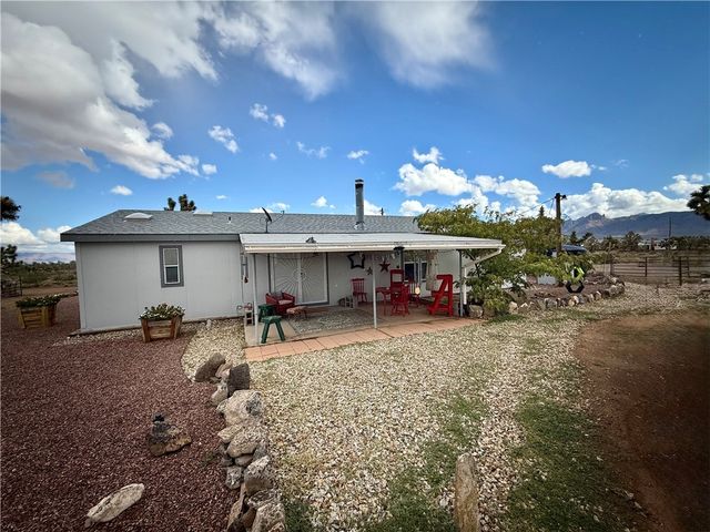 18305 N Lost Mine Drive, Dolan Springs, AZ 86441