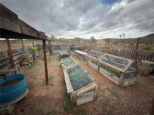 18305 N Lost Mine Drive, Dolan Springs, AZ 86441