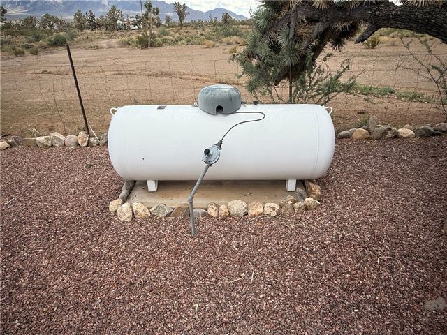 18305 N Lost Mine Drive, Dolan Springs, AZ 86441