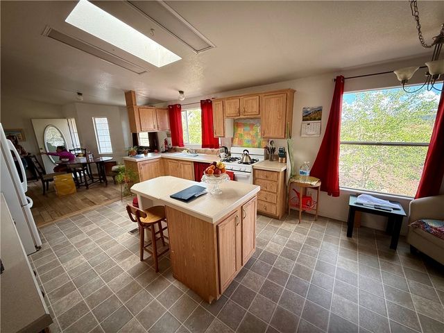 18305 N Lost Mine Drive, Dolan Springs, AZ 86441