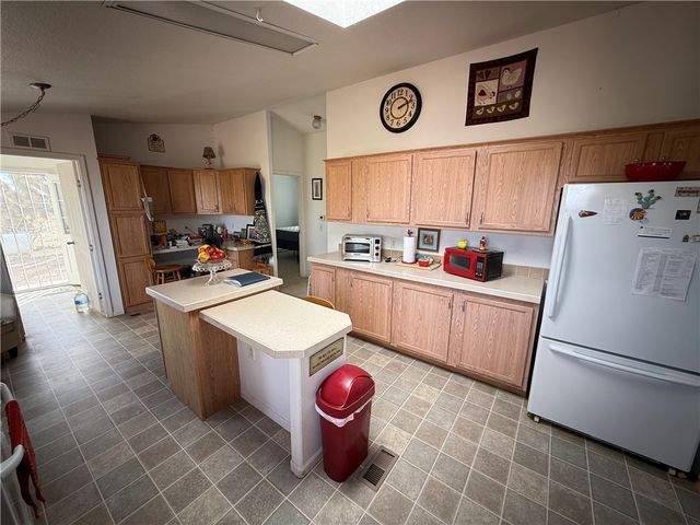 18305 N Lost Mine Drive, Dolan Springs, AZ 86441