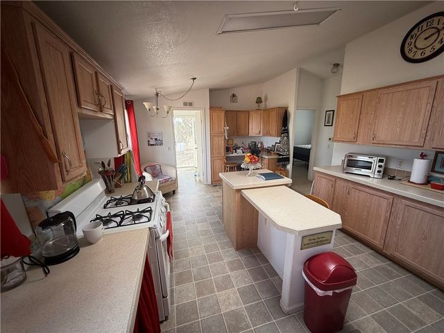 18305 N Lost Mine Drive, Dolan Springs, AZ 86441